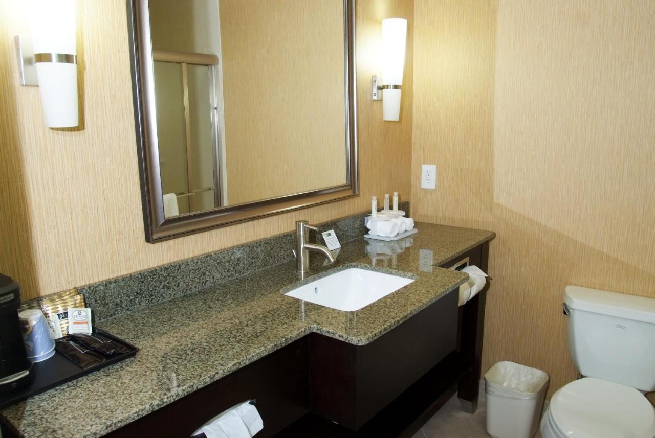 Holiday Inn Express Hotel & Suites Clemson - University Area, An Ihg Hotel Room photo